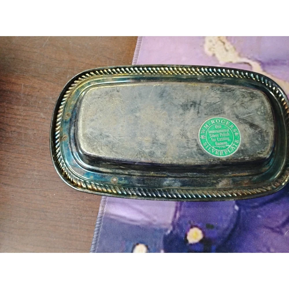 w.m.rogers mfg silverplate butter dish
